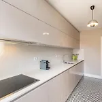 Viva Aliados Spacious & Bright Flat * 포르투