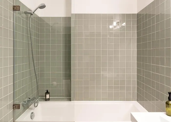 Viva Aliados Spacious & Bright Flat *