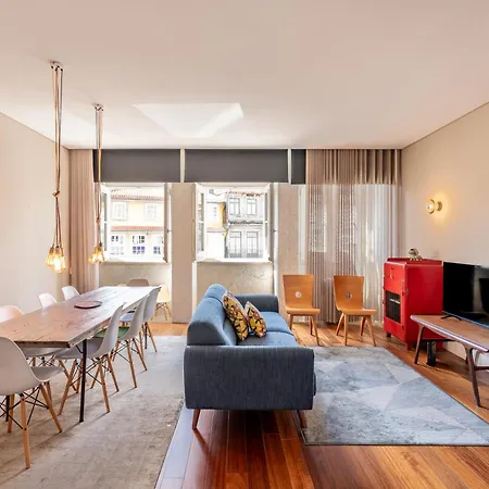 Viva Aliados Spacious & Bright Flat