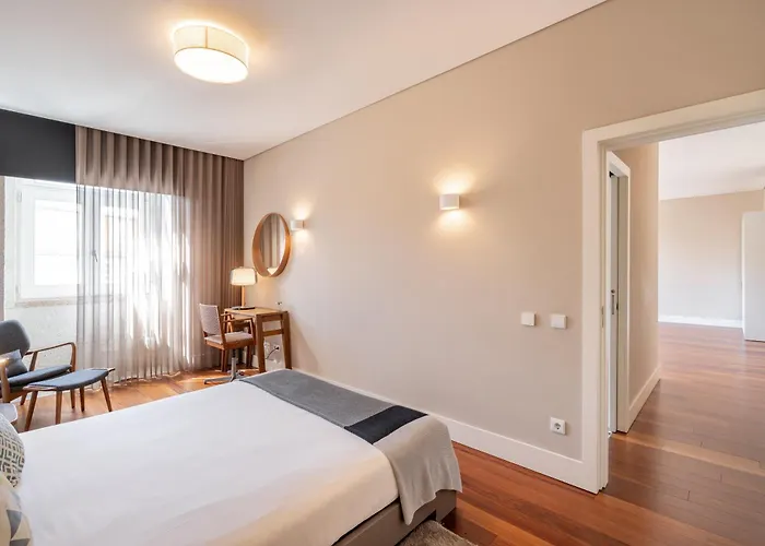 아파트 Viva Aliados Spacious & Bright Flat 포르투