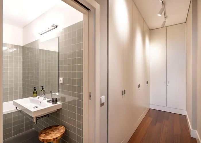 Viva Aliados Spacious & Bright Flat 아파트