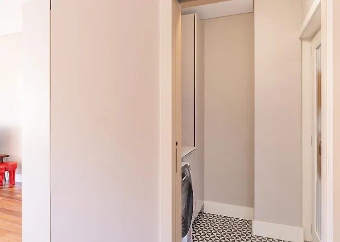 아파트 Viva Aliados Spacious & Bright Flat