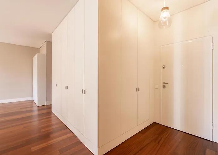 아파트 Viva Aliados Spacious & Bright Flat