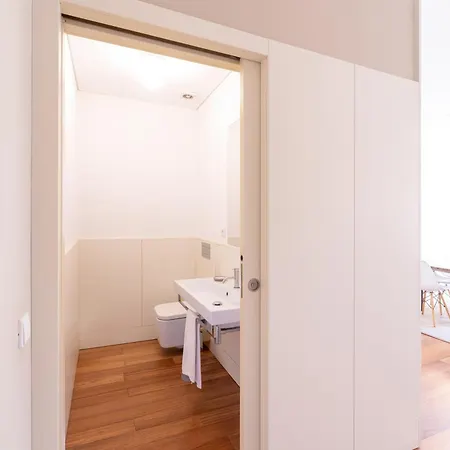 Viva Aliados Spacious & Bright Flat 公寓 *